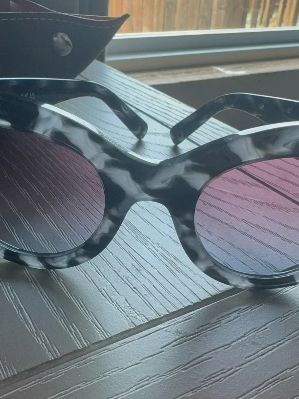 Tom Ford Grey Tortoise Cat-Eye Sunglasses with Pink Lenses